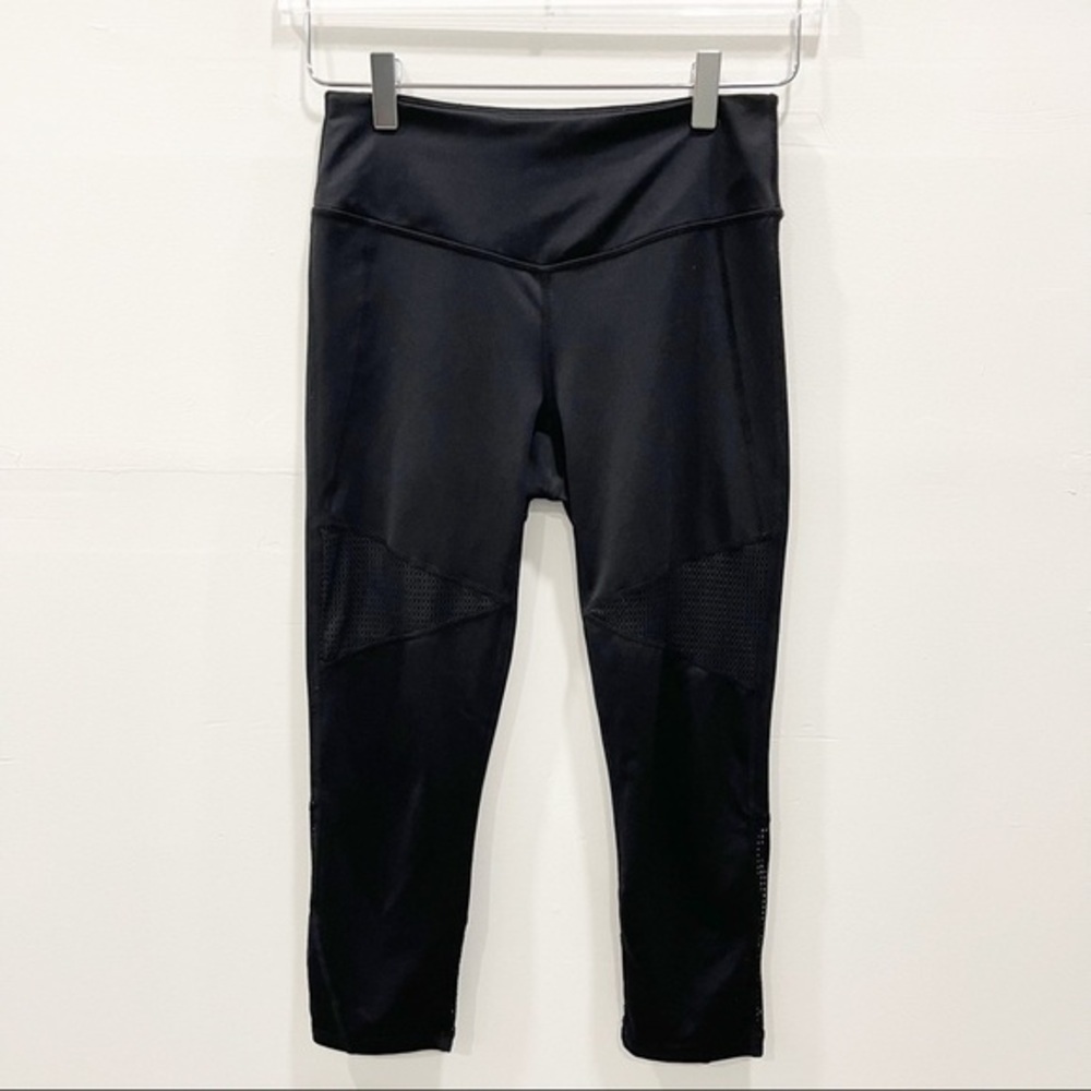 Z By Zella Black Lasercut Mesh Crop Legging Athleisure Loungewear Size Small